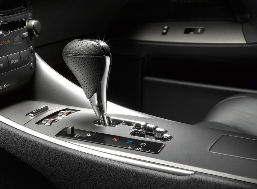  Lexus IS250 F-Sport 2009 года  (EU) (фото 2 из 9)